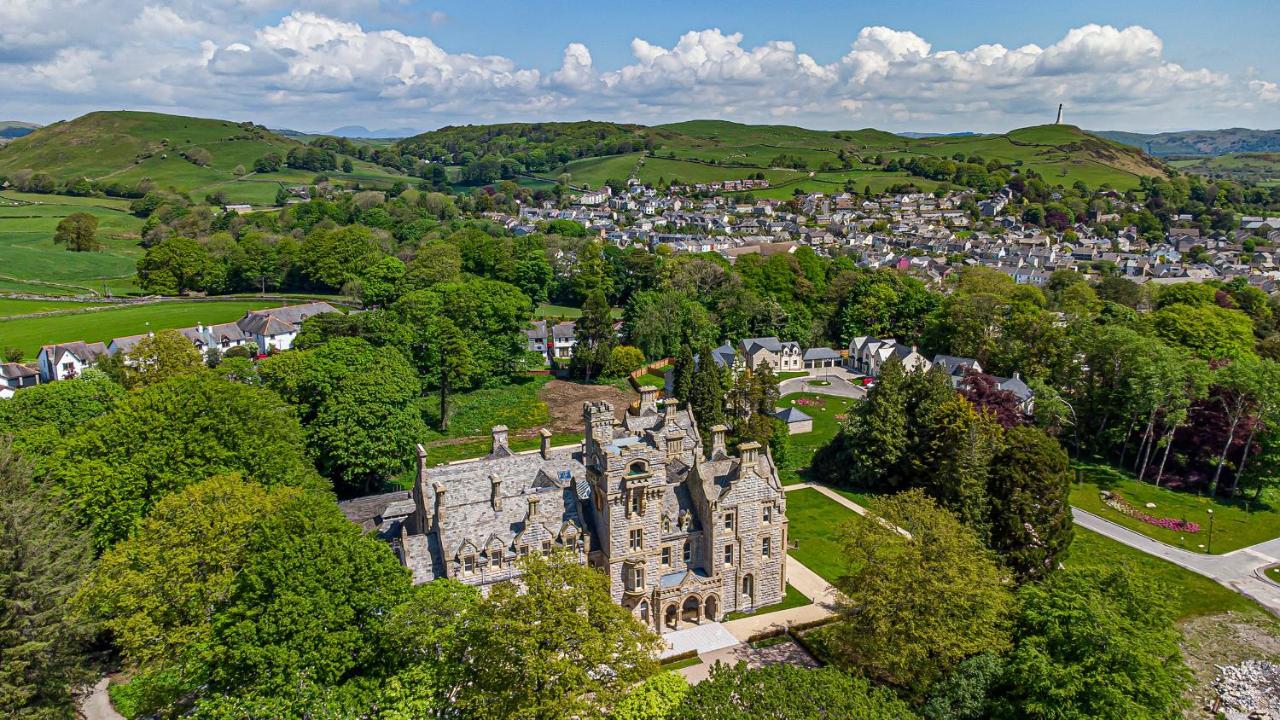 The Violet Suite Stone Cross Mansion Ulverston Dış mekan fotoğraf