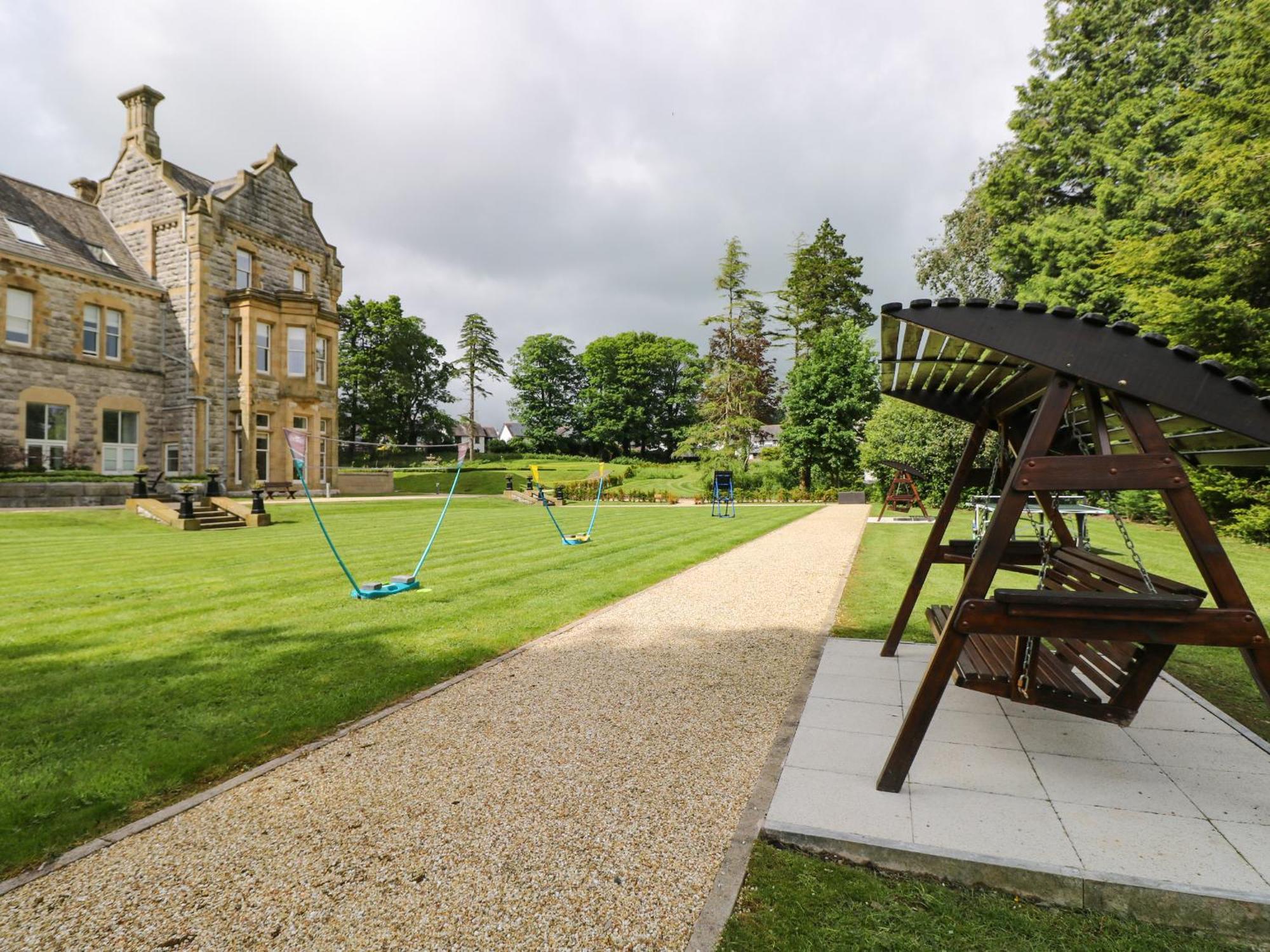 The Violet Suite Stone Cross Mansion Ulverston Dış mekan fotoğraf